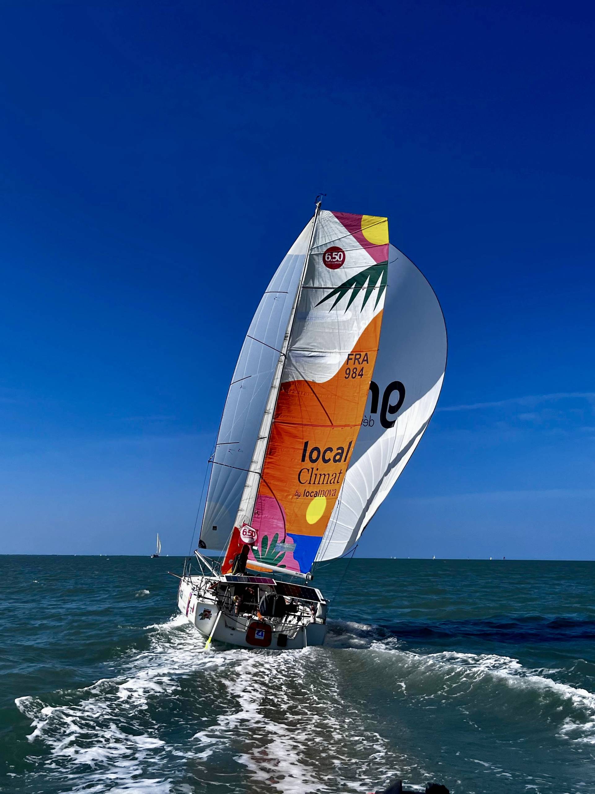 Bateau LocalClimat en mer lors des dernières sorties avant le grand départ