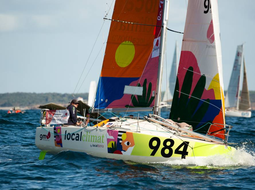 Bateau LocalClimat by LocalNova en mer avec le skipper Antoine